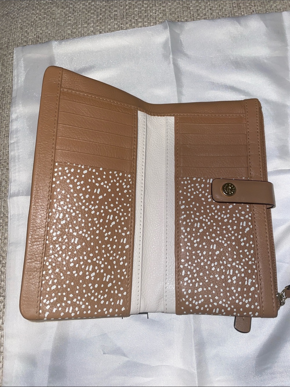 NWOT RADLEY Large Larkswood Tab Bifold Wallet - Picture 3 of 6
